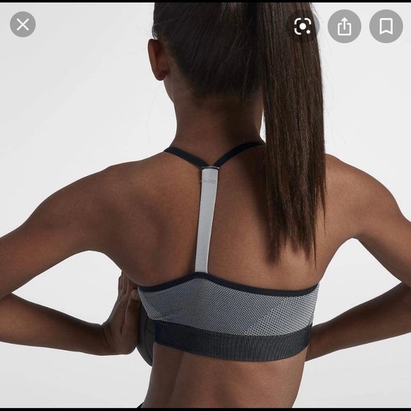Nike seamless sports bra - Picture 2 of 5